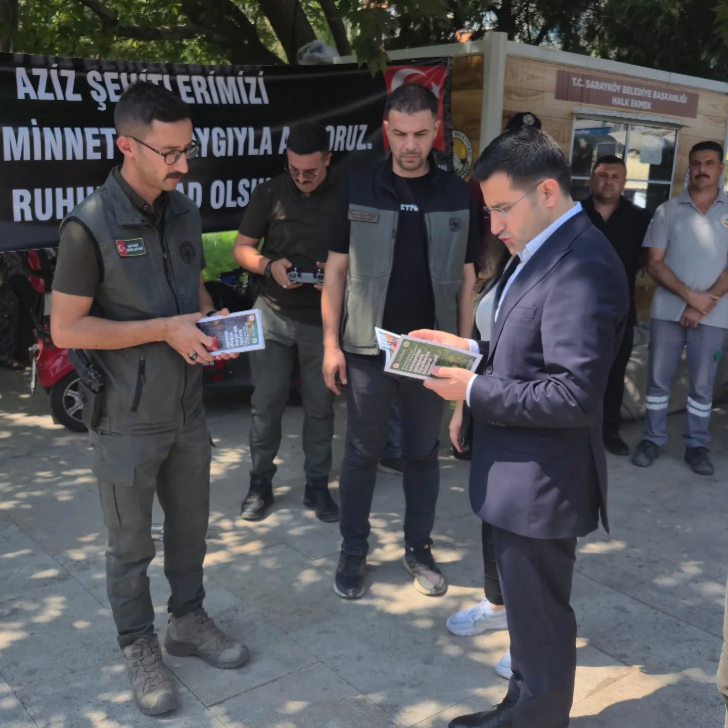 527439758 18359423938152599 8550646731066679665 N