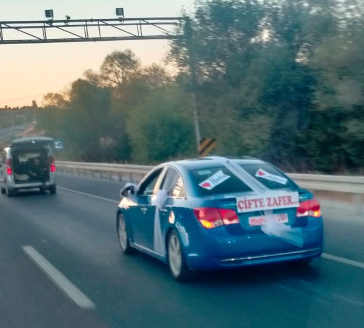 Denizli Haber 30 Ağustos'a Özel Anlamlı Ve Güldüren Konvoy