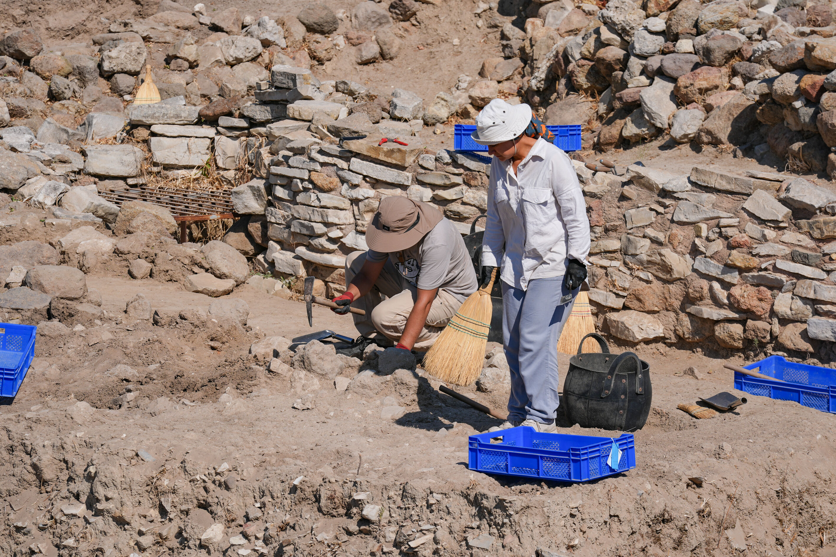 Denizli Haber Dalgic Arkeologlar Su Altinda 7 Bin Yillik Limanda Yeni Kesifler Icin Calisiyor (5)