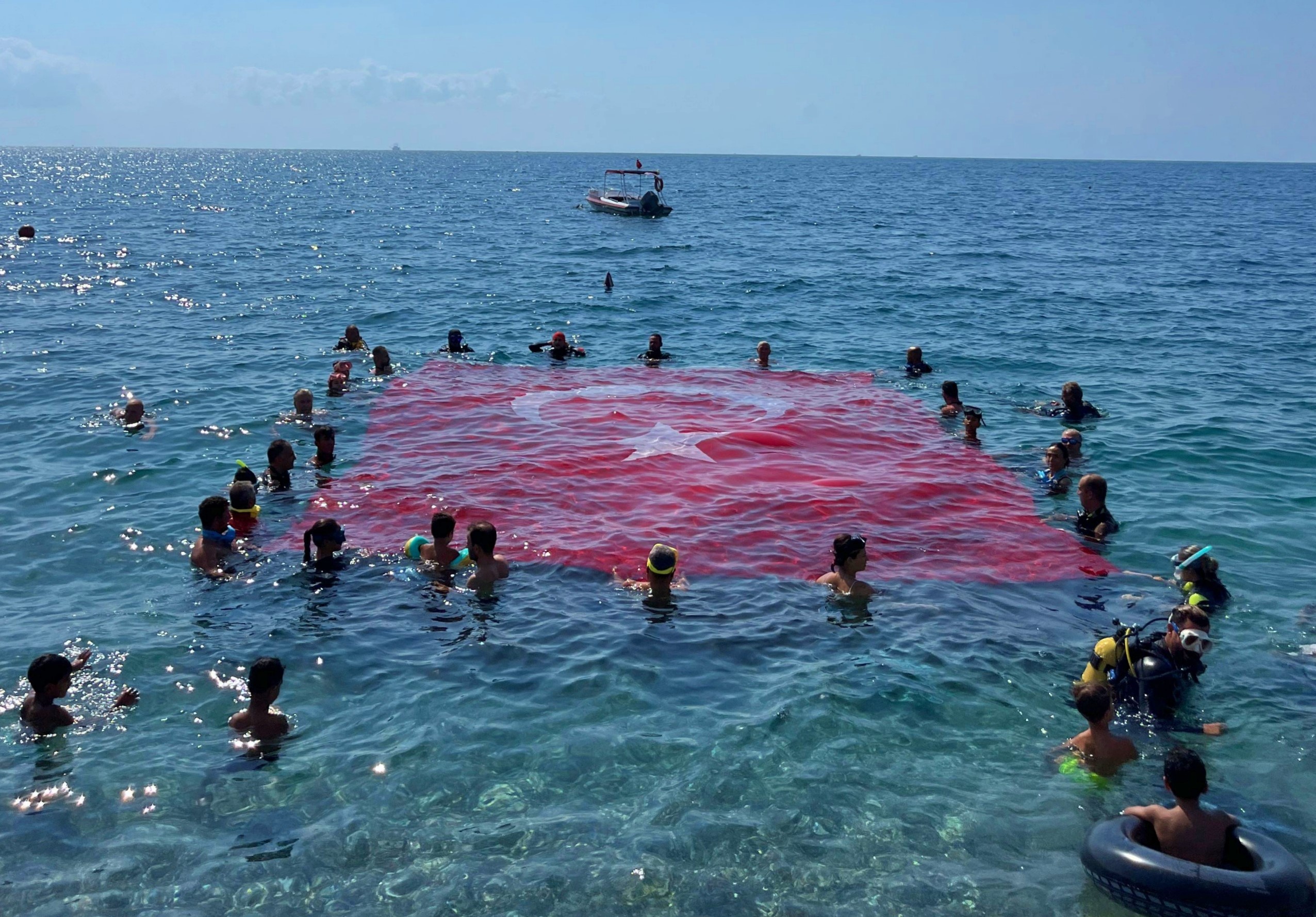 Denizli Haber Deniz Bayrak