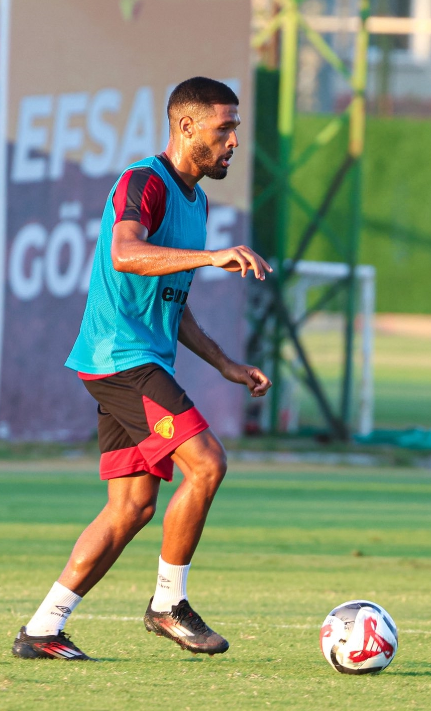 Denizli Haber Goztepe Fatih Karagumruk Maci Hazirliklarini Surdurdu (3)