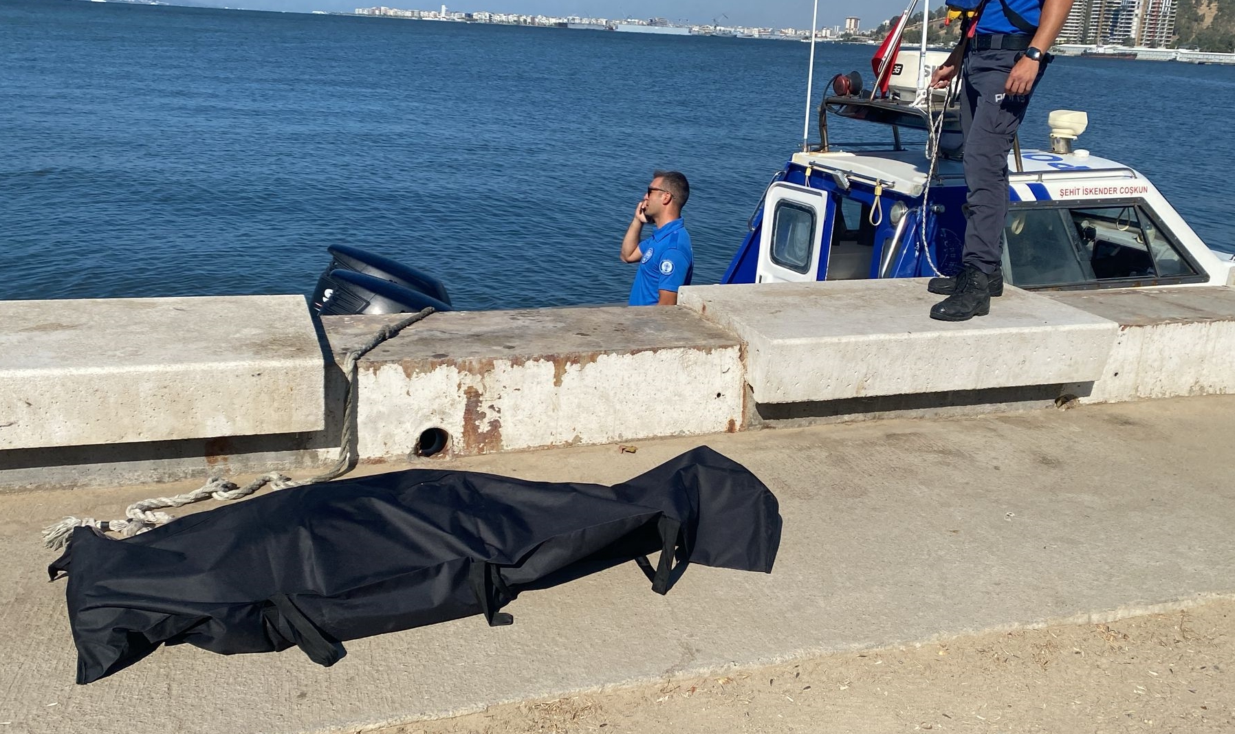 Denizli Haber Izmirde Denizde Erkek Cesedi Bulundu