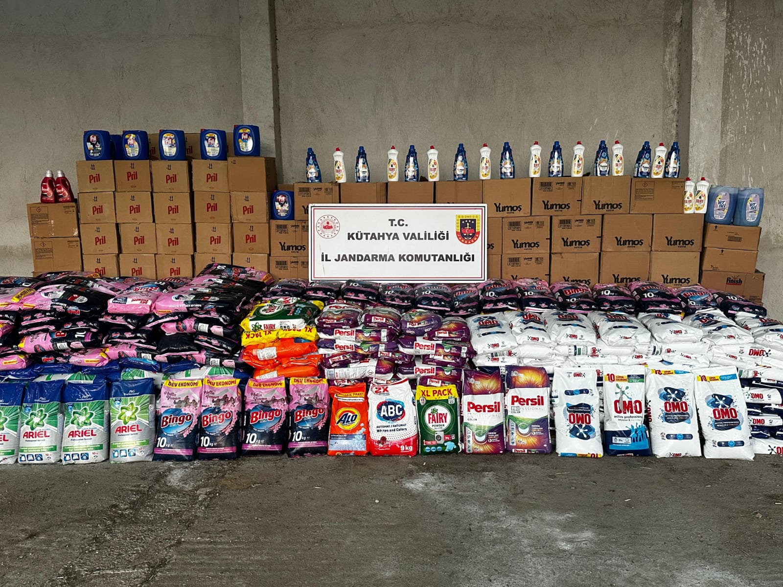 Denizli Haber Kutahyada 7 Ton 850 Kilogram Sahte Deterjan Ele Gecirildi