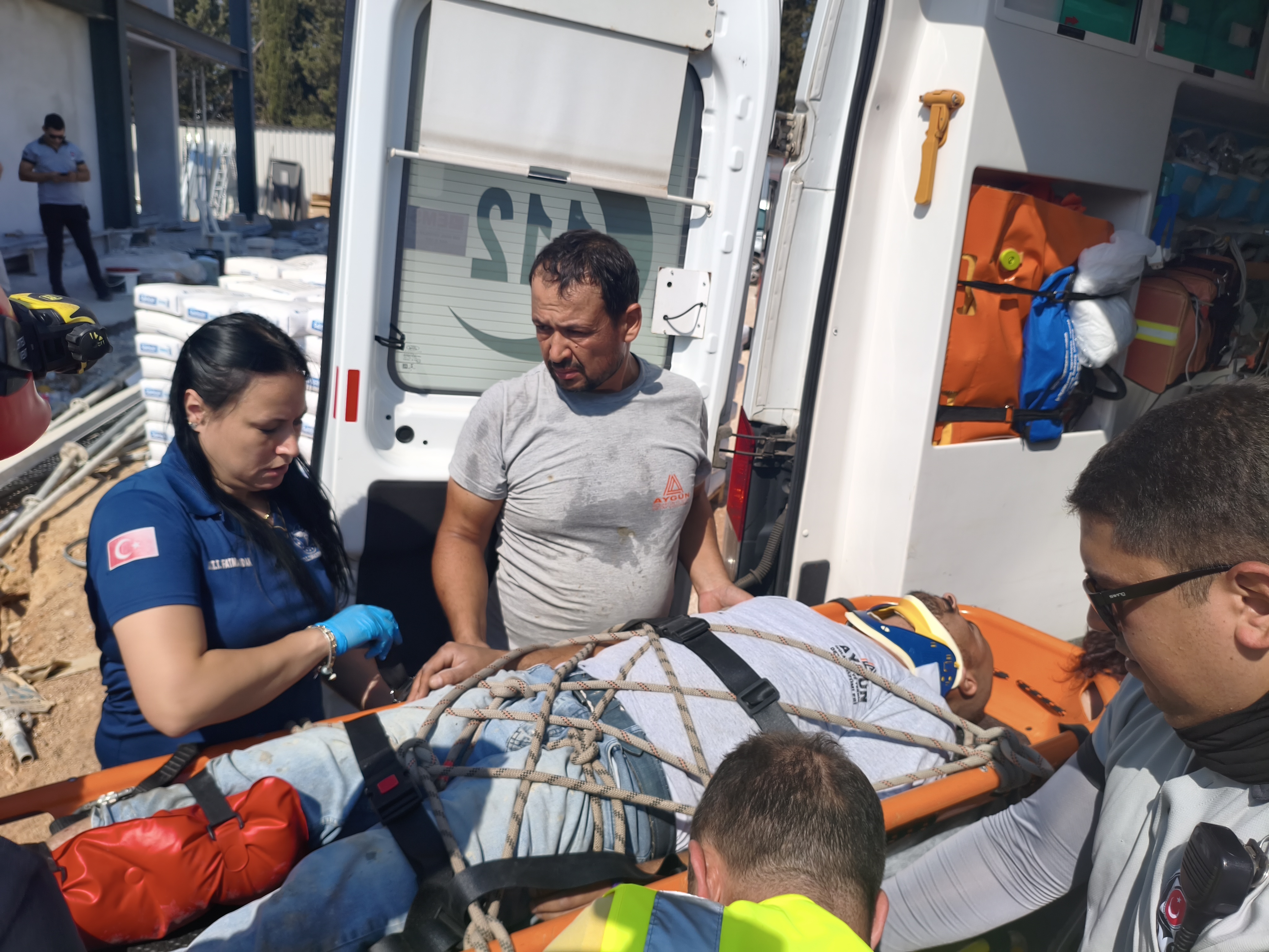 Denizli Haber Kuyaya Düşen Adam (1)