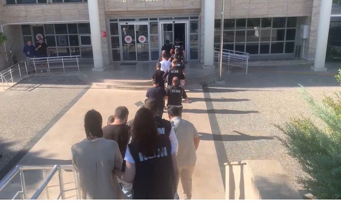 Denizli Haber Mugla Merkezli Dolandiricilik Operasyonunda 10 Zanli Yakalandi