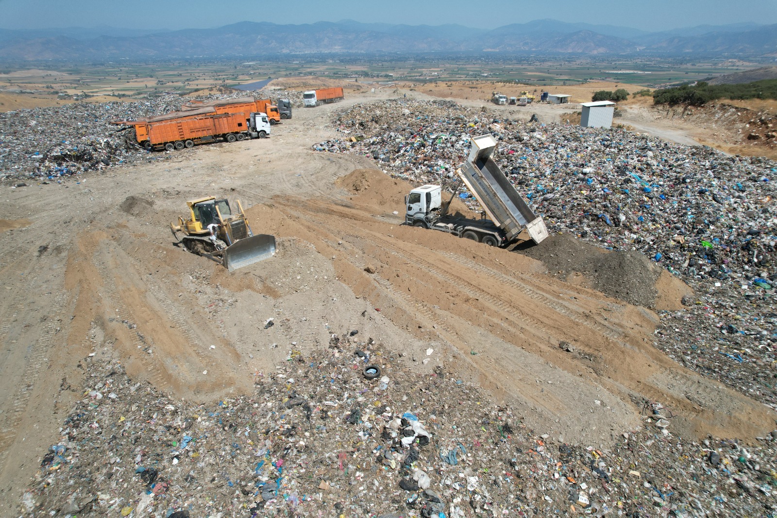 Denizli Haber Tire Kaymakamligi Mera Alanina Cop Dokulmesine Iliskin Kesif Yapacak (2)