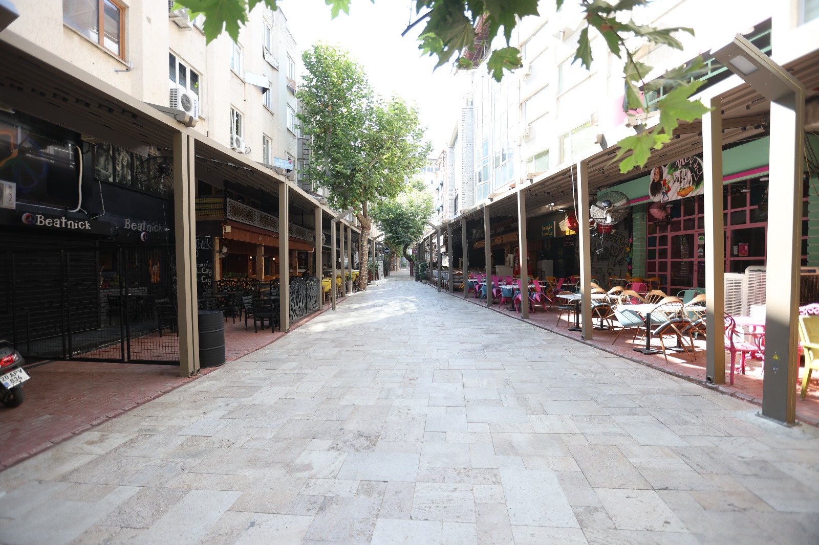 Yeni̇lenen Eflatun Sokak’ta Açik Hava Konseri̇ Veri̇lecek (2)