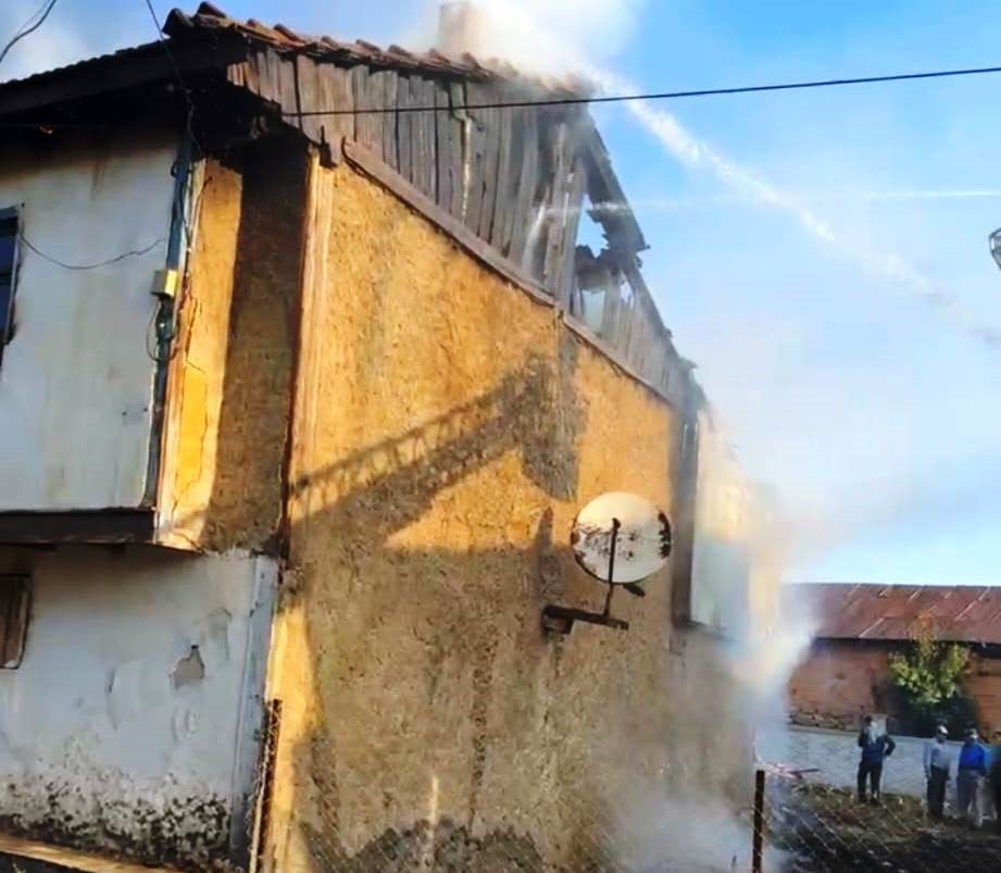 Ahçap Ev Yangını (1)