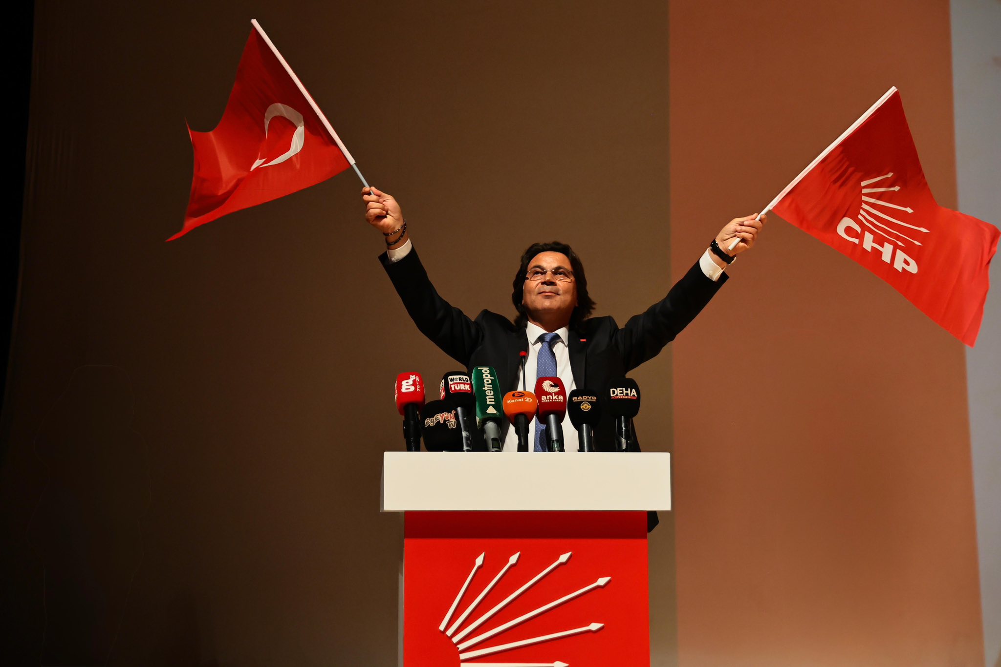 559062063 10236723393077297 9022602358772004302 N