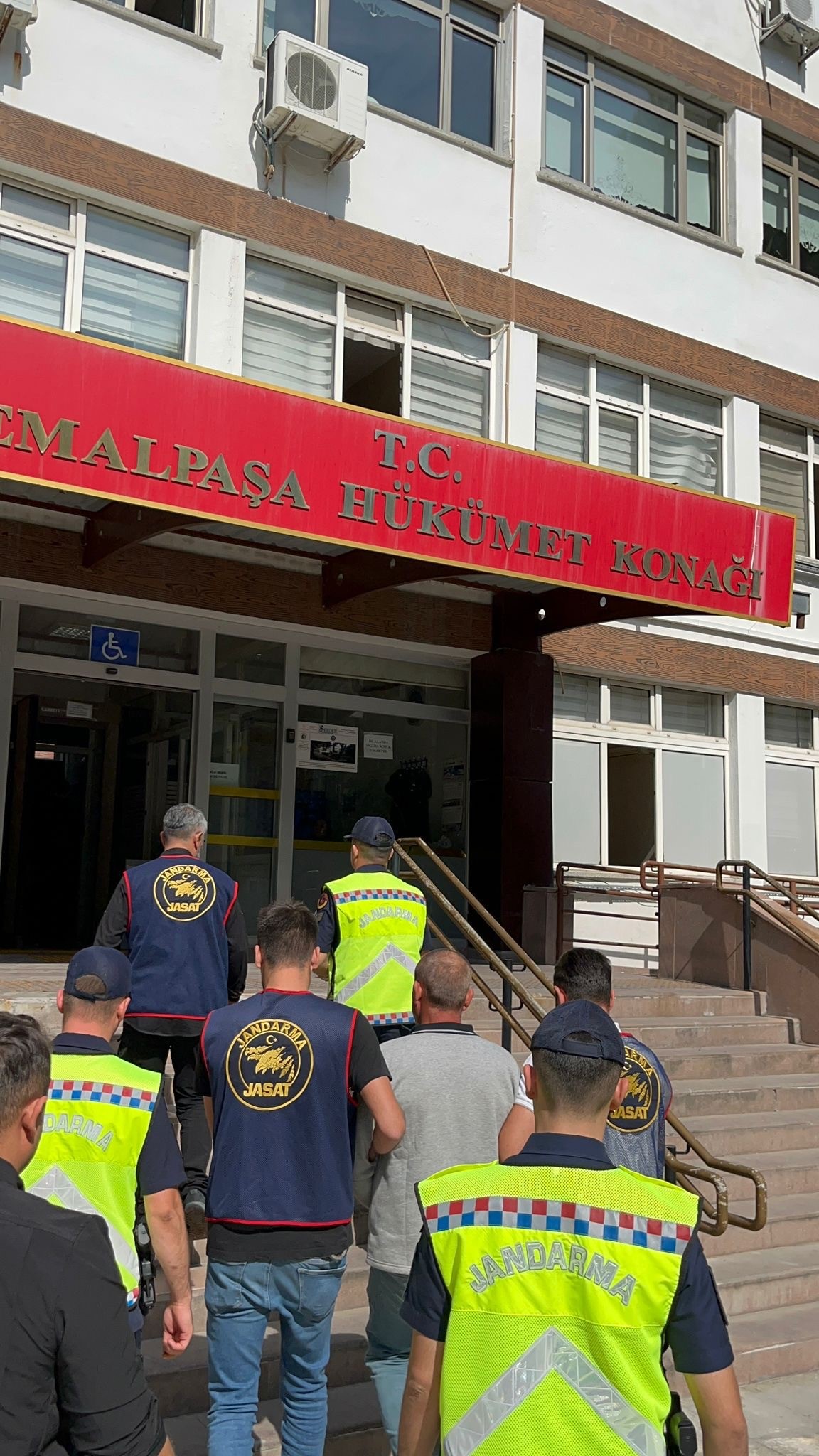 Deni̇zli̇ Haber 13 Yıldır Aranan Hükümlü Sahte Kimlikle Dolaşıyordu