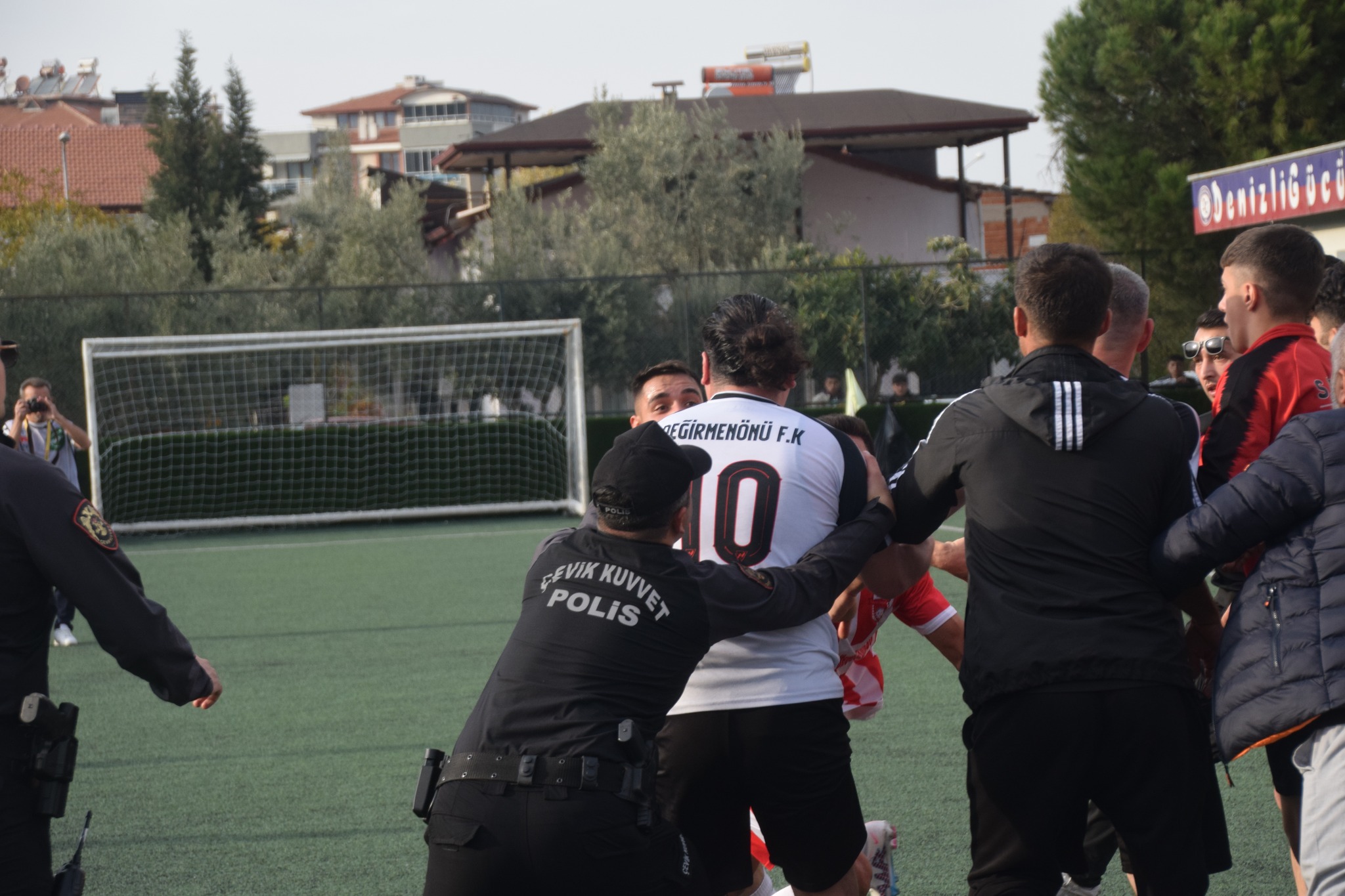 Denizli Haber Amatör Kavga (2)