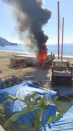 Denizli Haber Yangın Plaj (2)