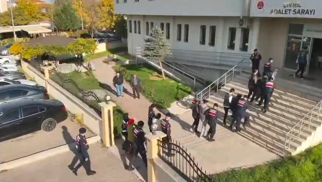 Deni̇zli̇ Haber Çi̇vri̇l Dolandiricii (2)