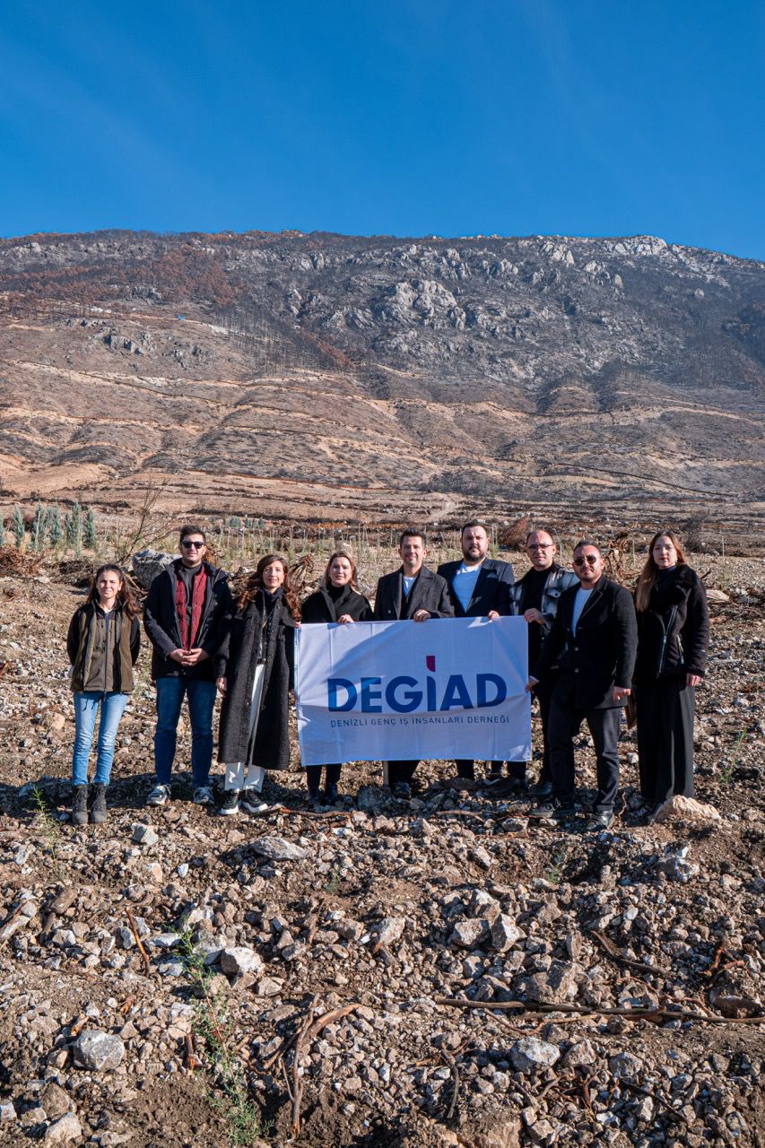 Denizli Haber Degi̇adağaçdikimi (1)