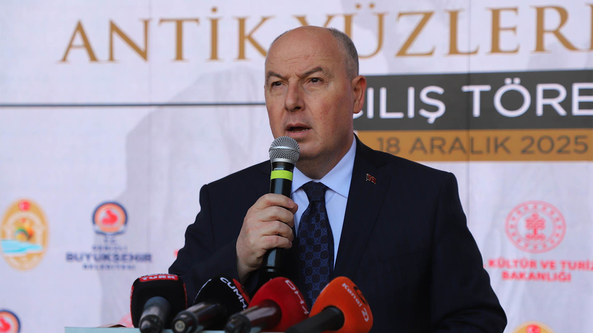 Deni̇zli̇ Vali̇si̇-1