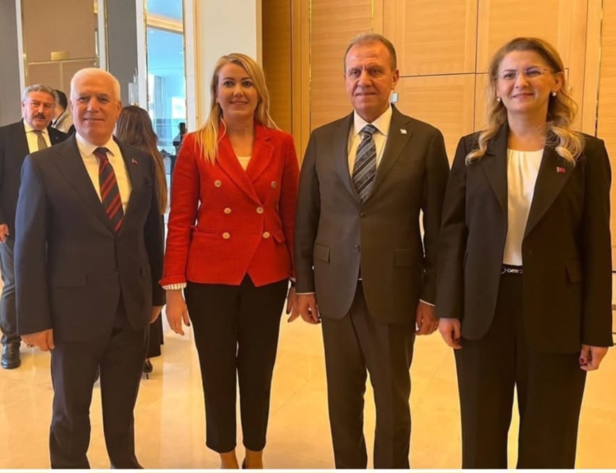 Mustafa Kemal Kaya Köşe (2)