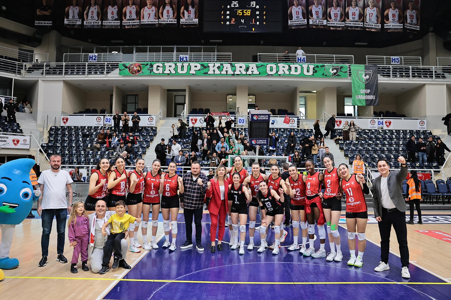 Ümmü Ceylan Köşe Yazısı (1)