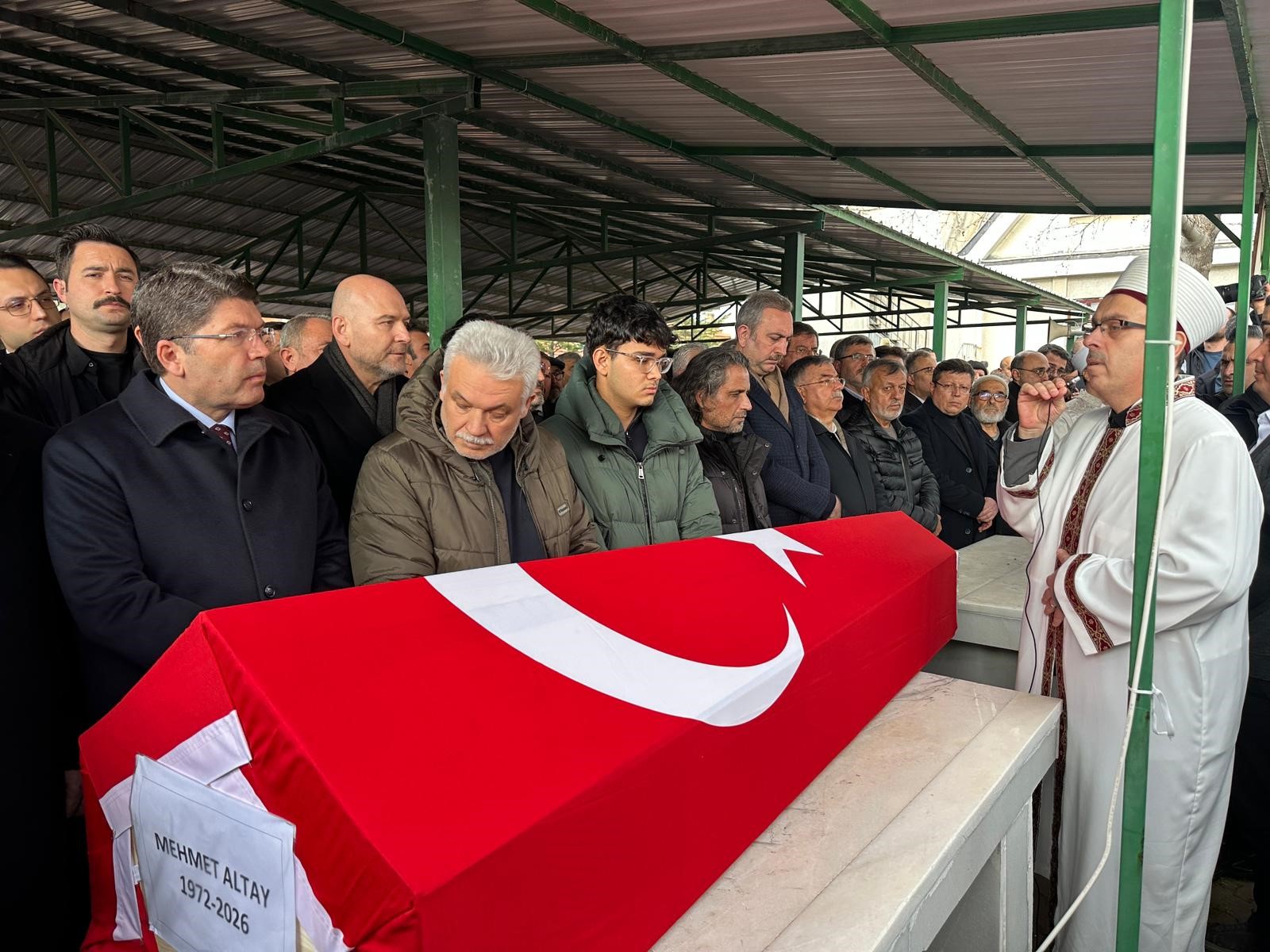 Ak Parti Uşak Eski Milletvekili Mehmet Altay Son Yolculuğuna Uğurlandı (10)