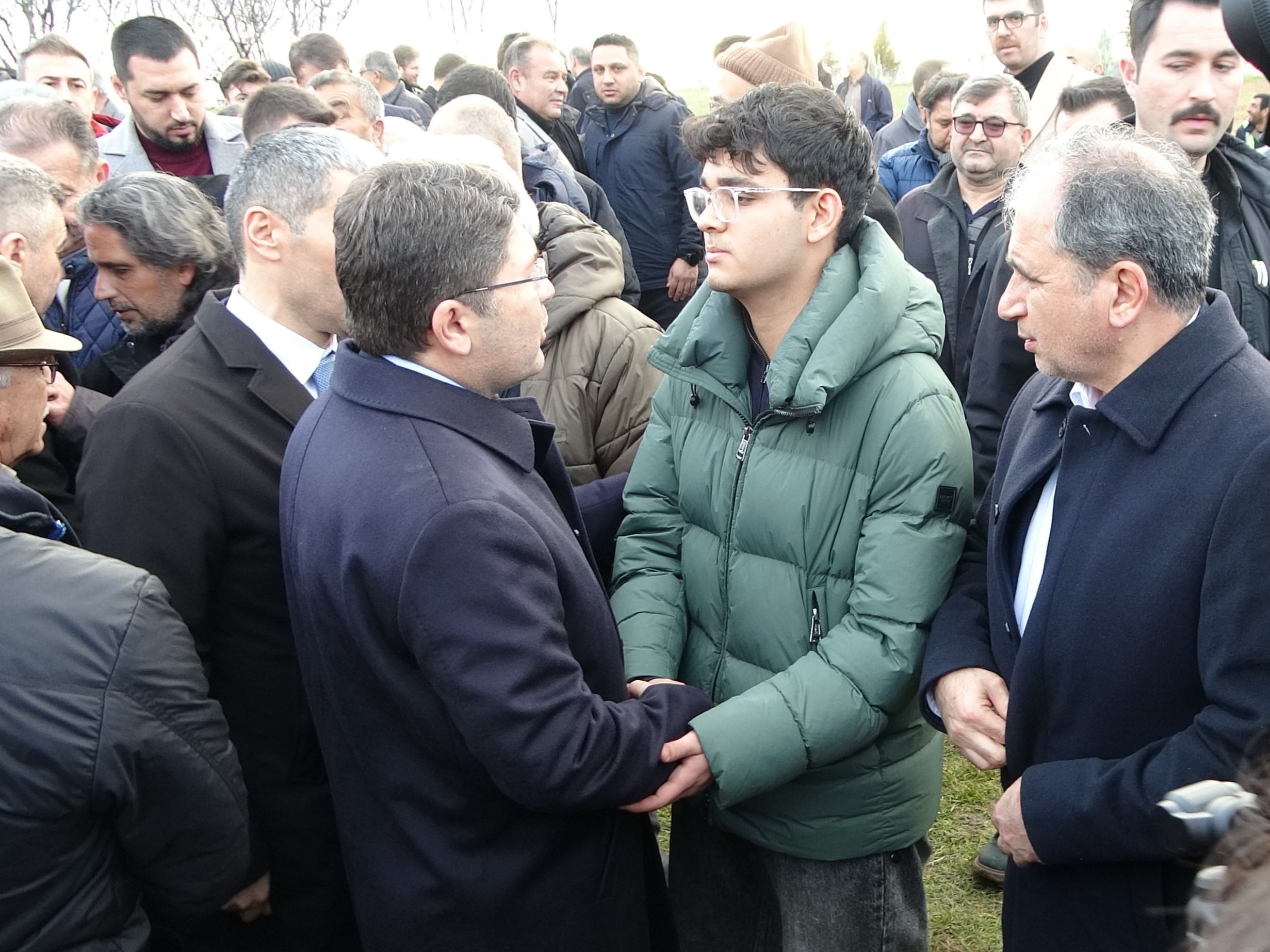 Ak Parti Uşak Eski Milletvekili Mehmet Altay Son Yolculuğuna Uğurlandı (2)