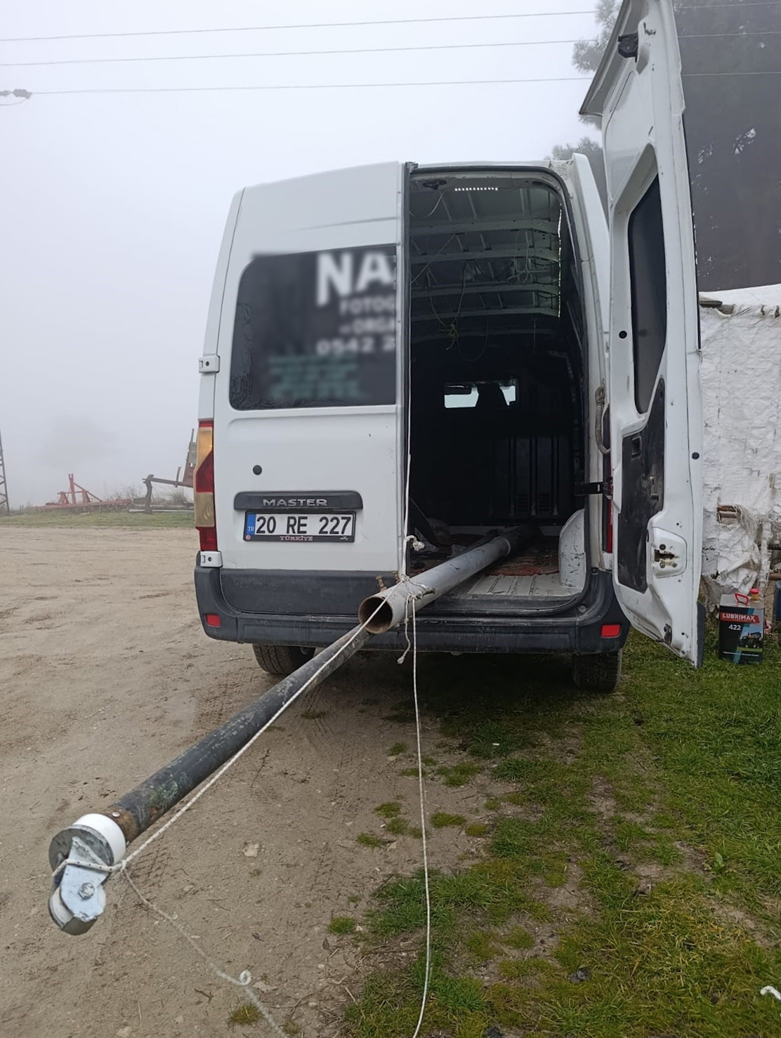 Denizli Buldan'da Bayrak Direğinin Ipini Çaldılar! (2)-2