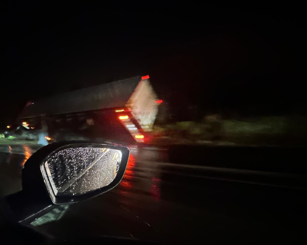 Denizli Buldan'da Şiddetli Fırtına! Yüksek Gerelim Hattı Inşaata Devrildi... (2)