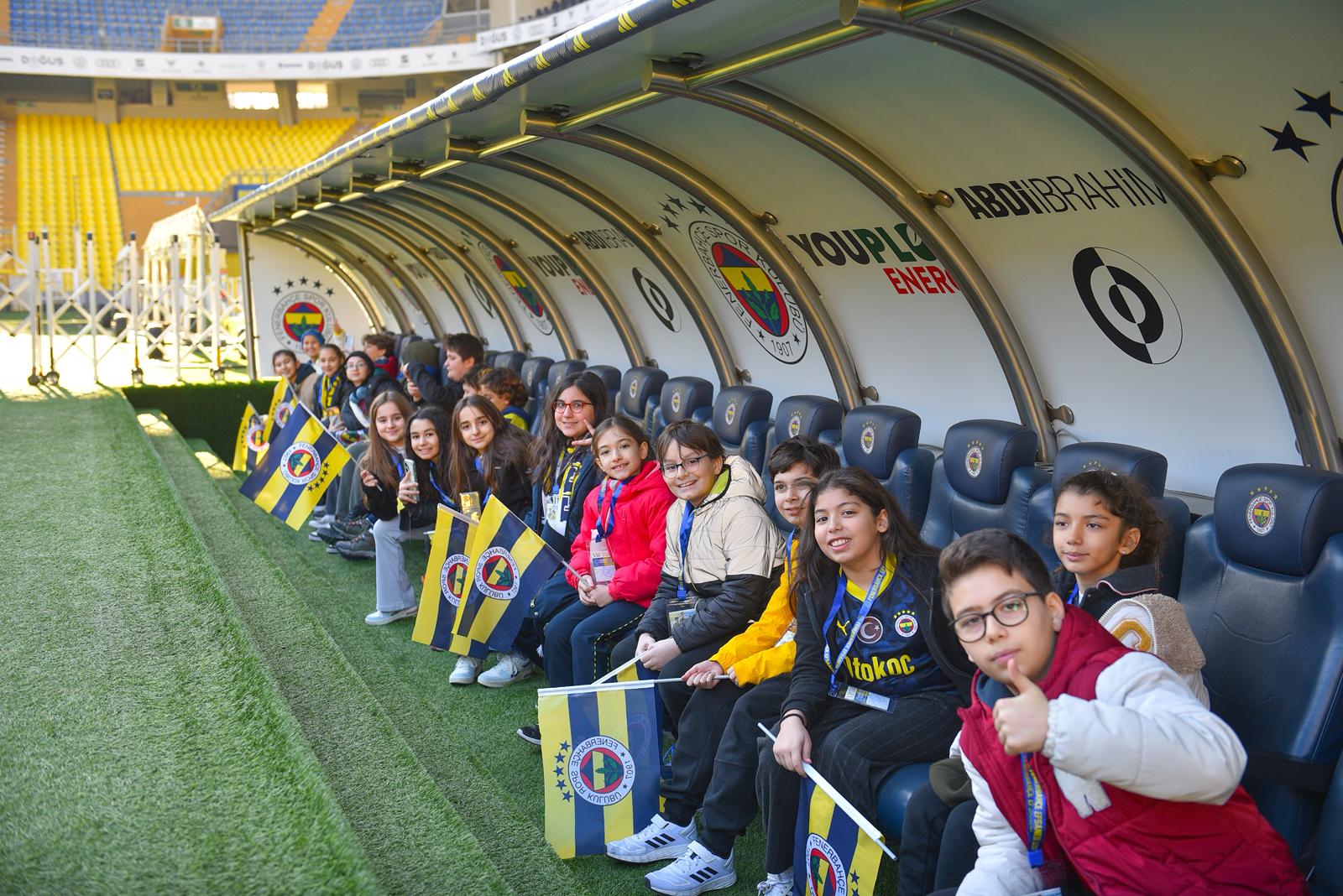 Denizli Fenerbahçeliler Derneği Başkan Adayı Savaş Polat’tan Anlamlı Proje... (2)