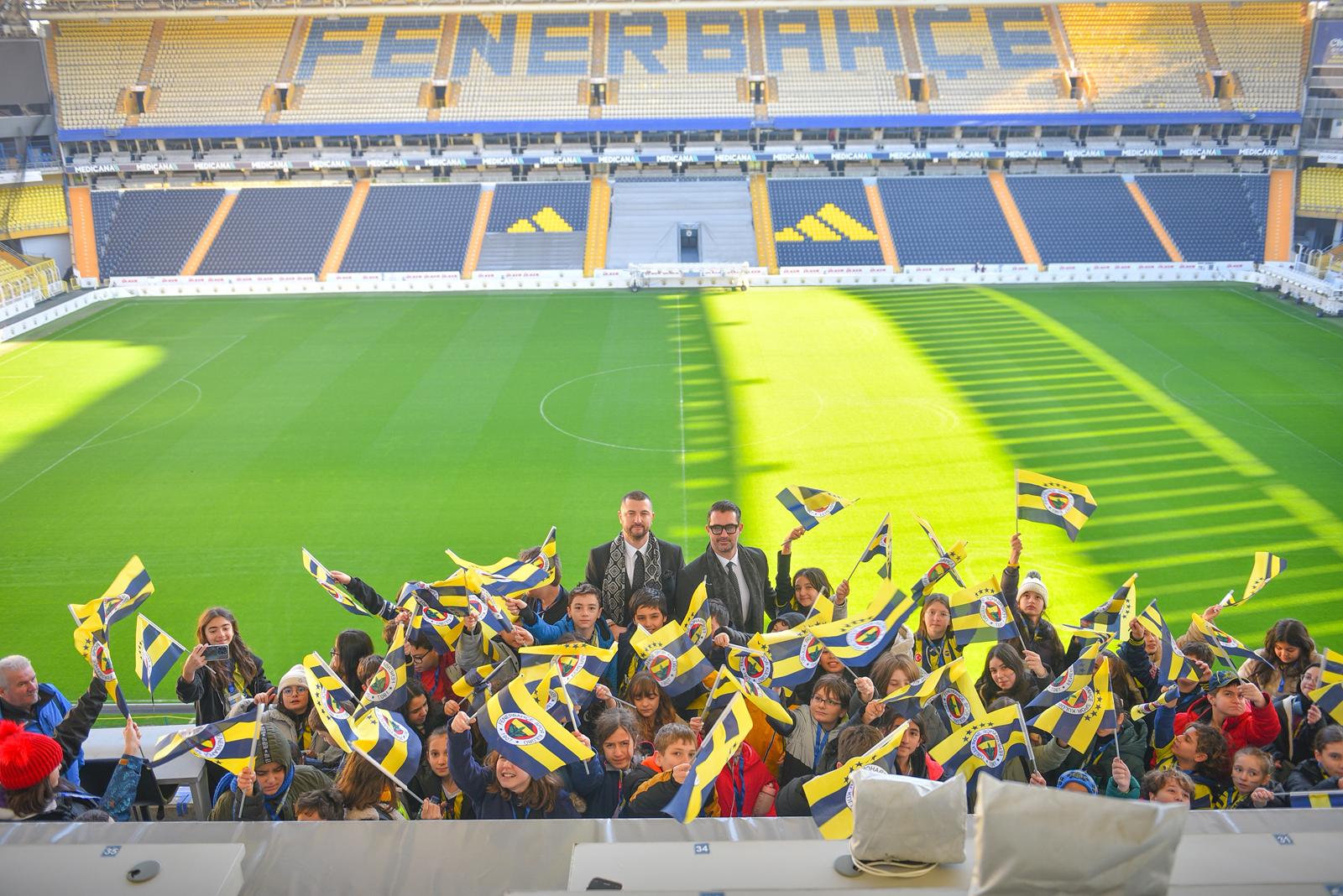 Denizli Fenerbahçeliler Derneği Başkan Adayı Savaş Polat’tan Anlamlı Proje... (7)