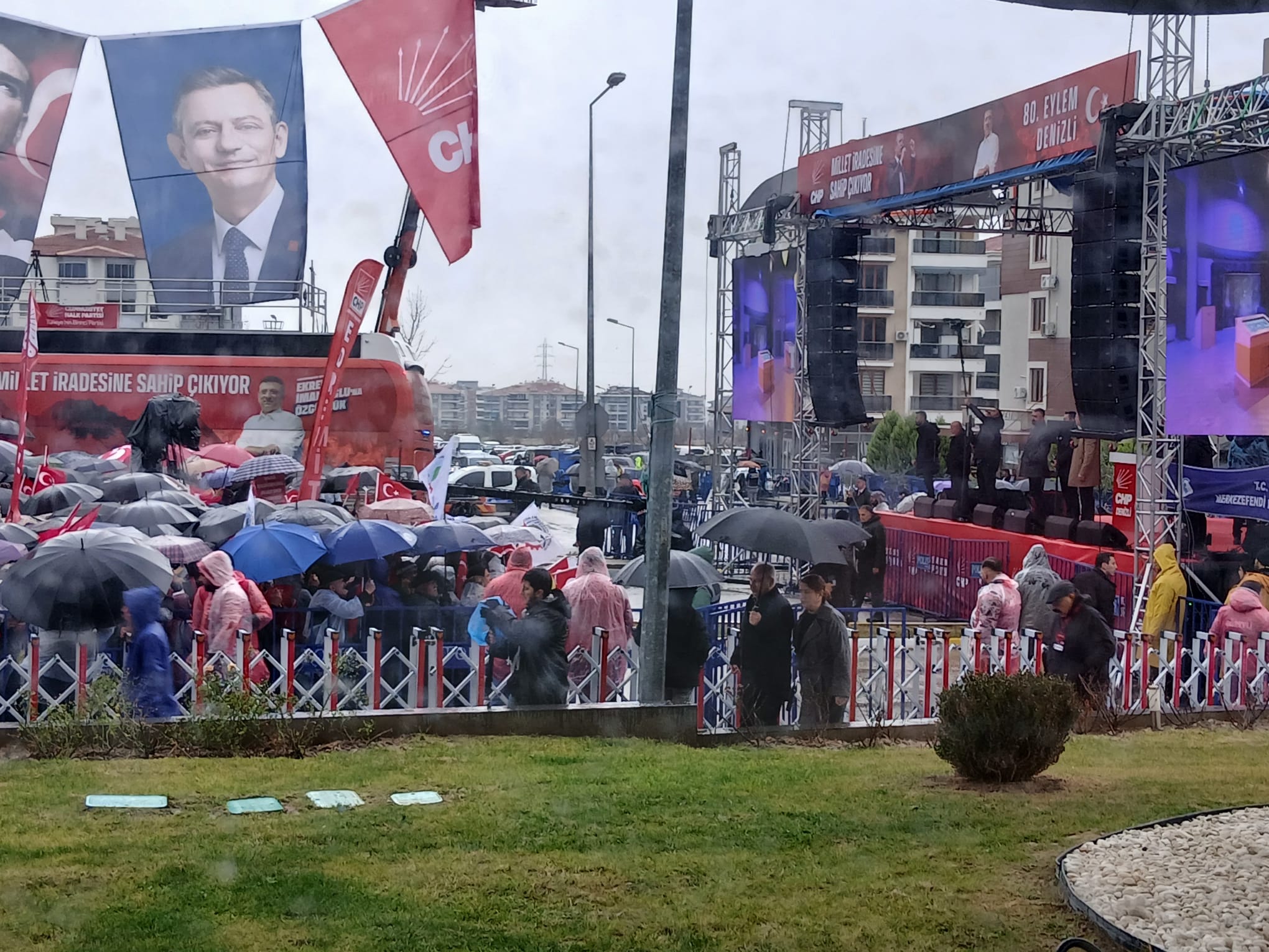 Denizli Haber Özgür Özek Miting (1)