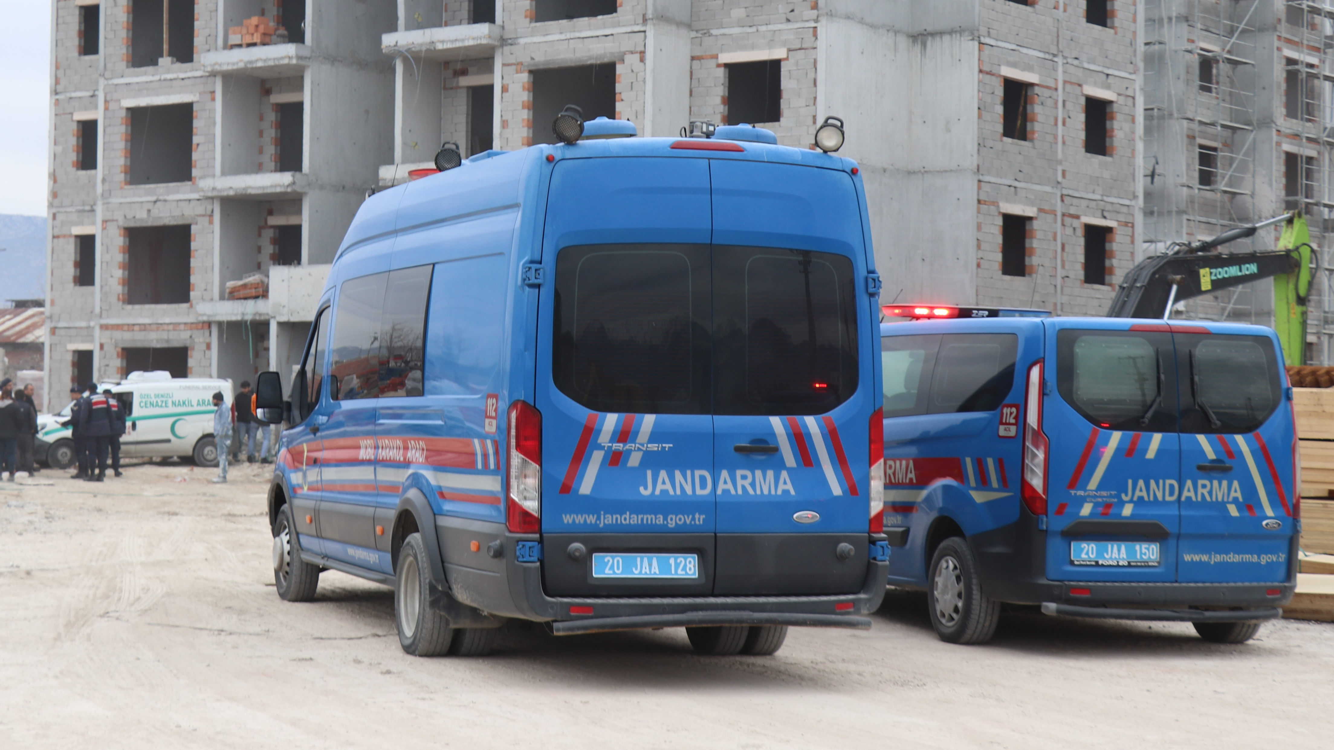 Denizli’de Inşaat Işçisi 5. Kattan Asansör Boşluğuna Düştü! (8)