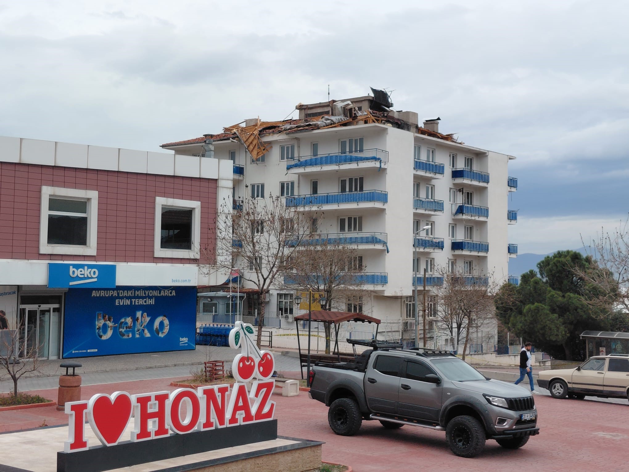 Denizli'de Şiddetli Fırtına Hayatı Felç Etti Denizli Haber (4)
