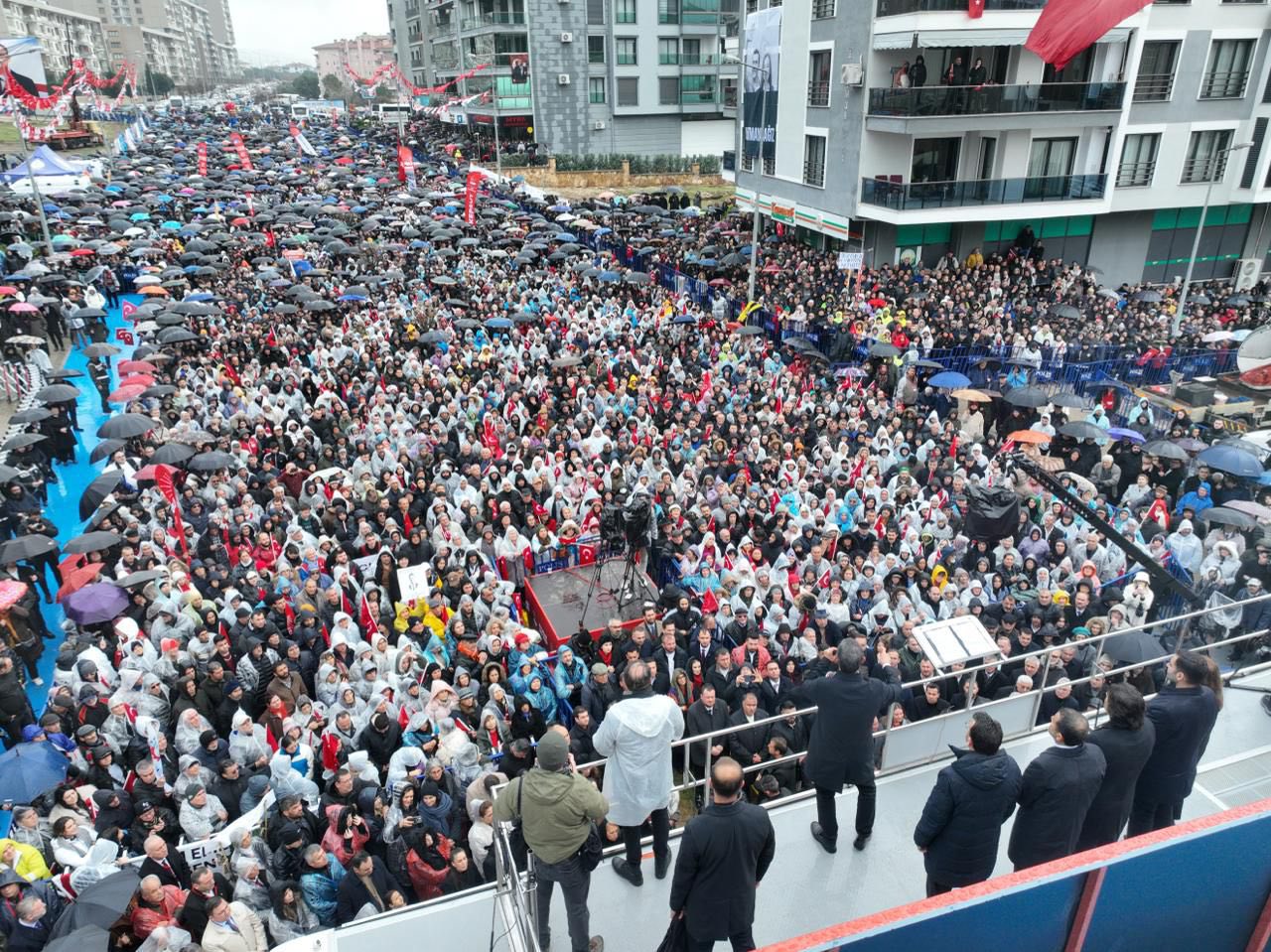 Özgür Özel’in Denizli Mitingindeki Sözleri Hala Tartışılıyor2
