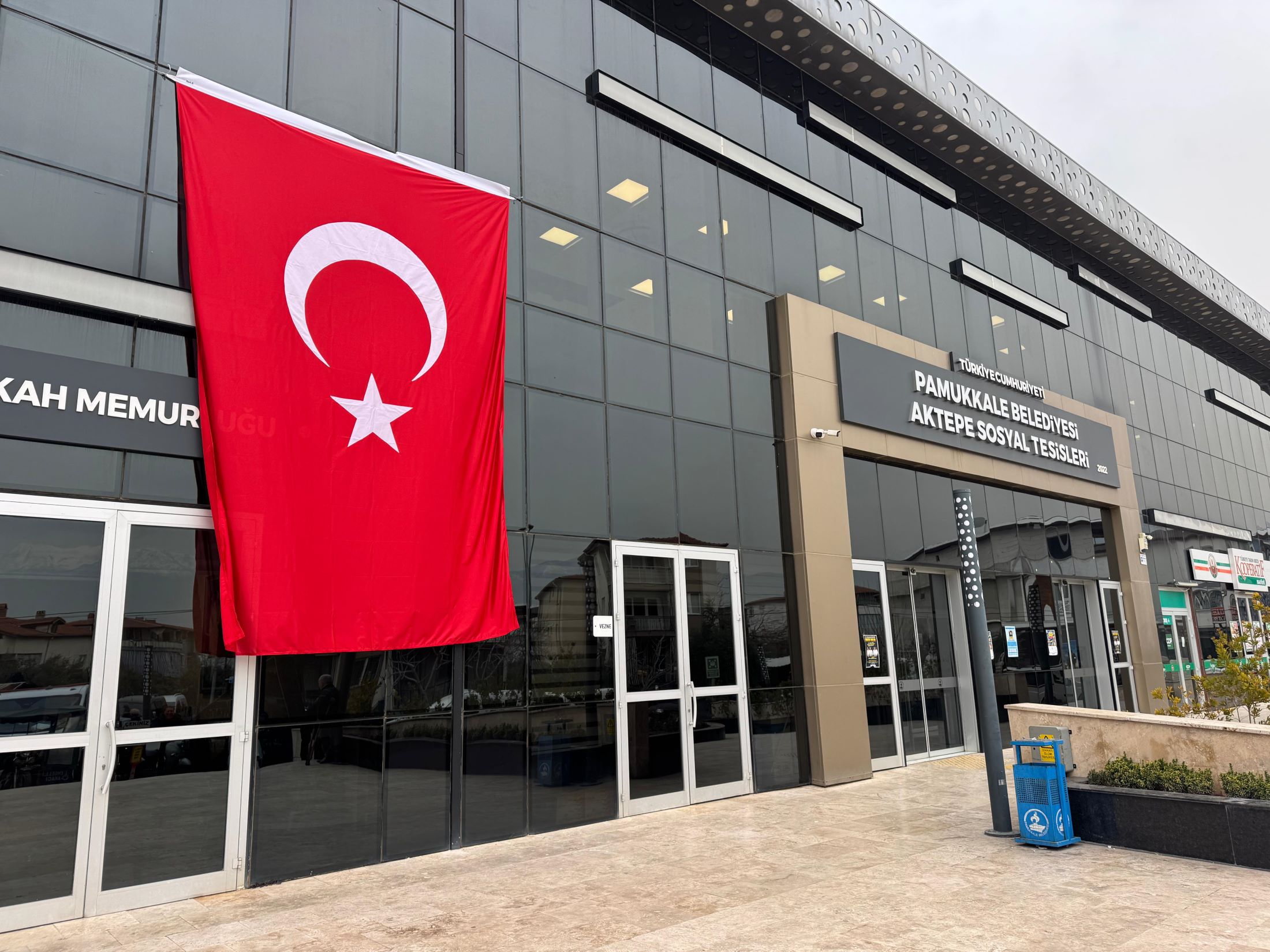 Pamukkale Belediyesi’nden Bayrak Saldırısına “Dev” Tepki (1)