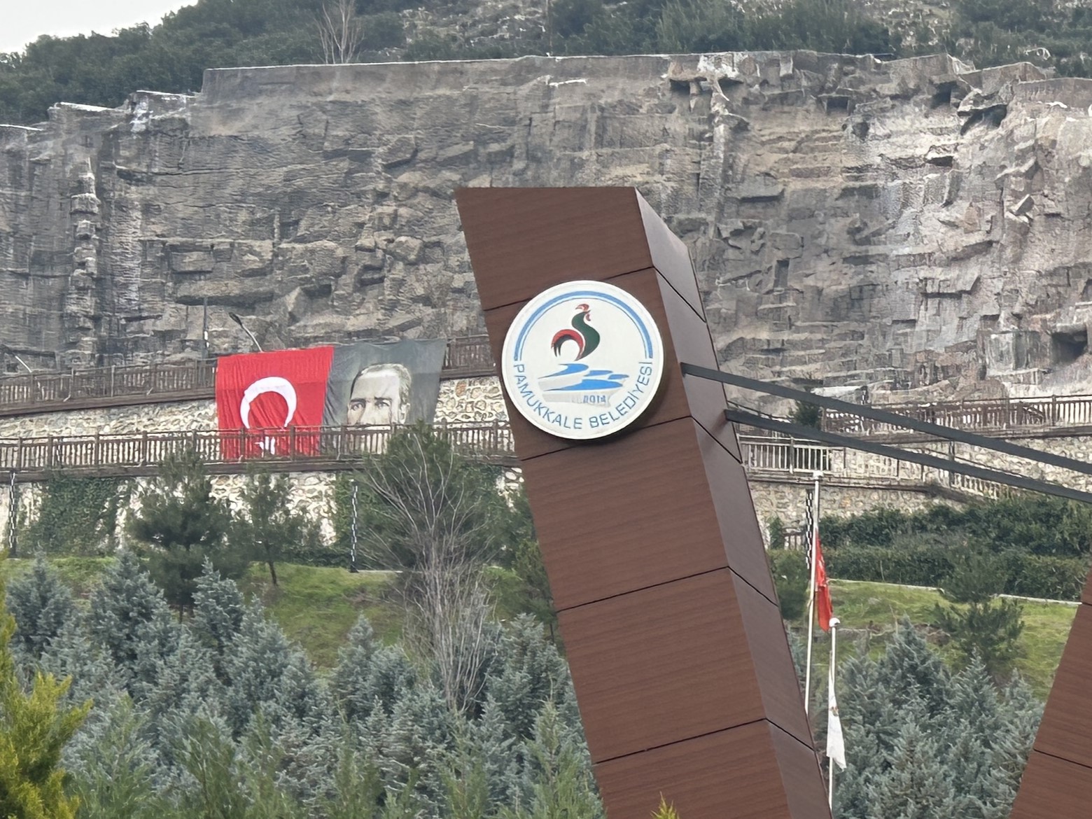 Pamukkale Belediyesi’nden Bayrak Saldırısına “Dev” Tepki (5)