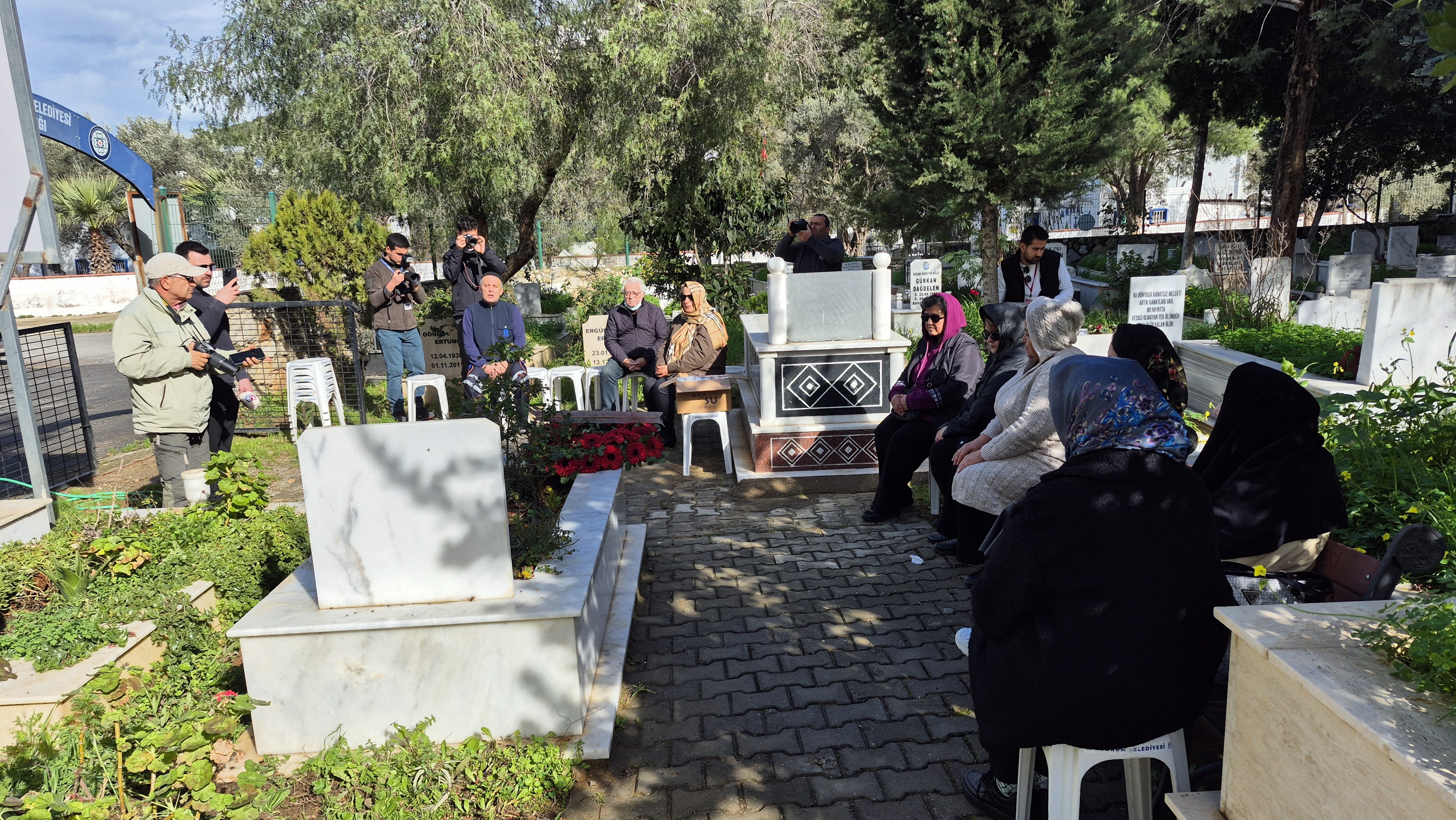 Yeşilçam'ın Yıldızı Usta Oyuncu Fatma Girik 10 Kişiyle Anıldı (1)