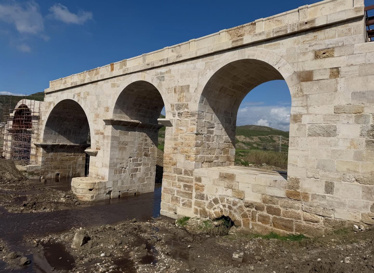 1300 Yıllık Sessizlik Sona Erdi Laodikeia’da Ana Kemerden Su Geçti (3)