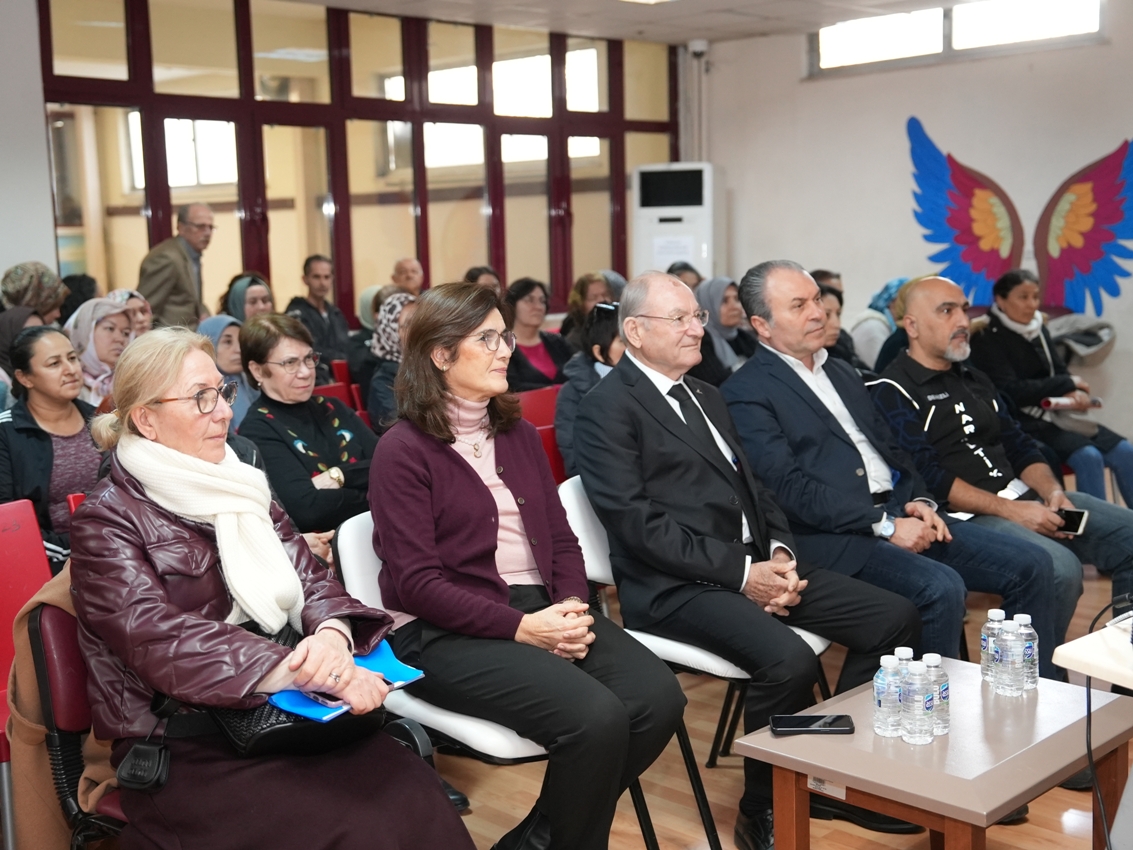 Annelere Bağımlılıkla Mücadele Ve Afet Bilinci Semineri Verildi (3)