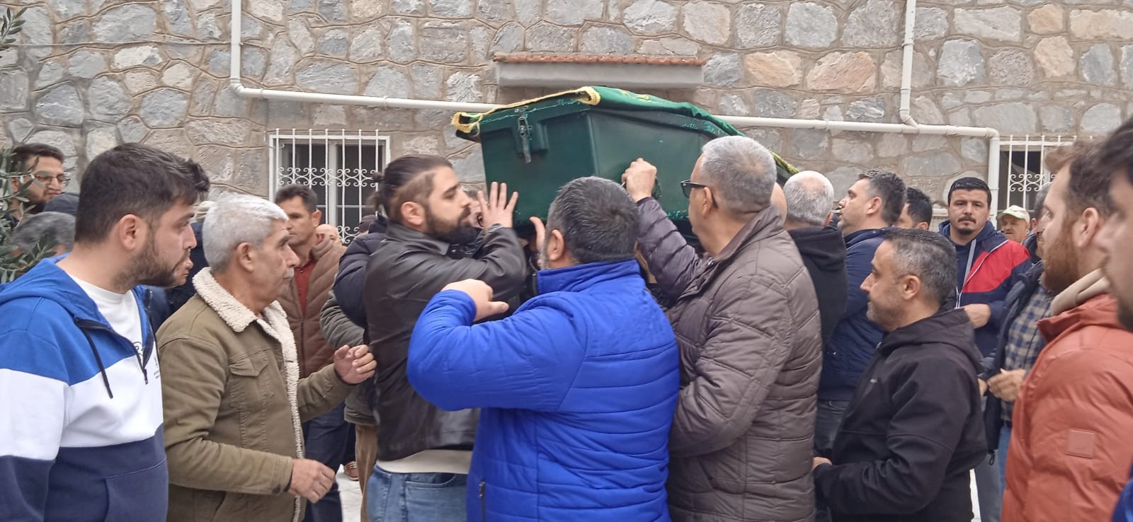 Asırlık Çınar 107 Yaşında Hayata Veda Etti (2)