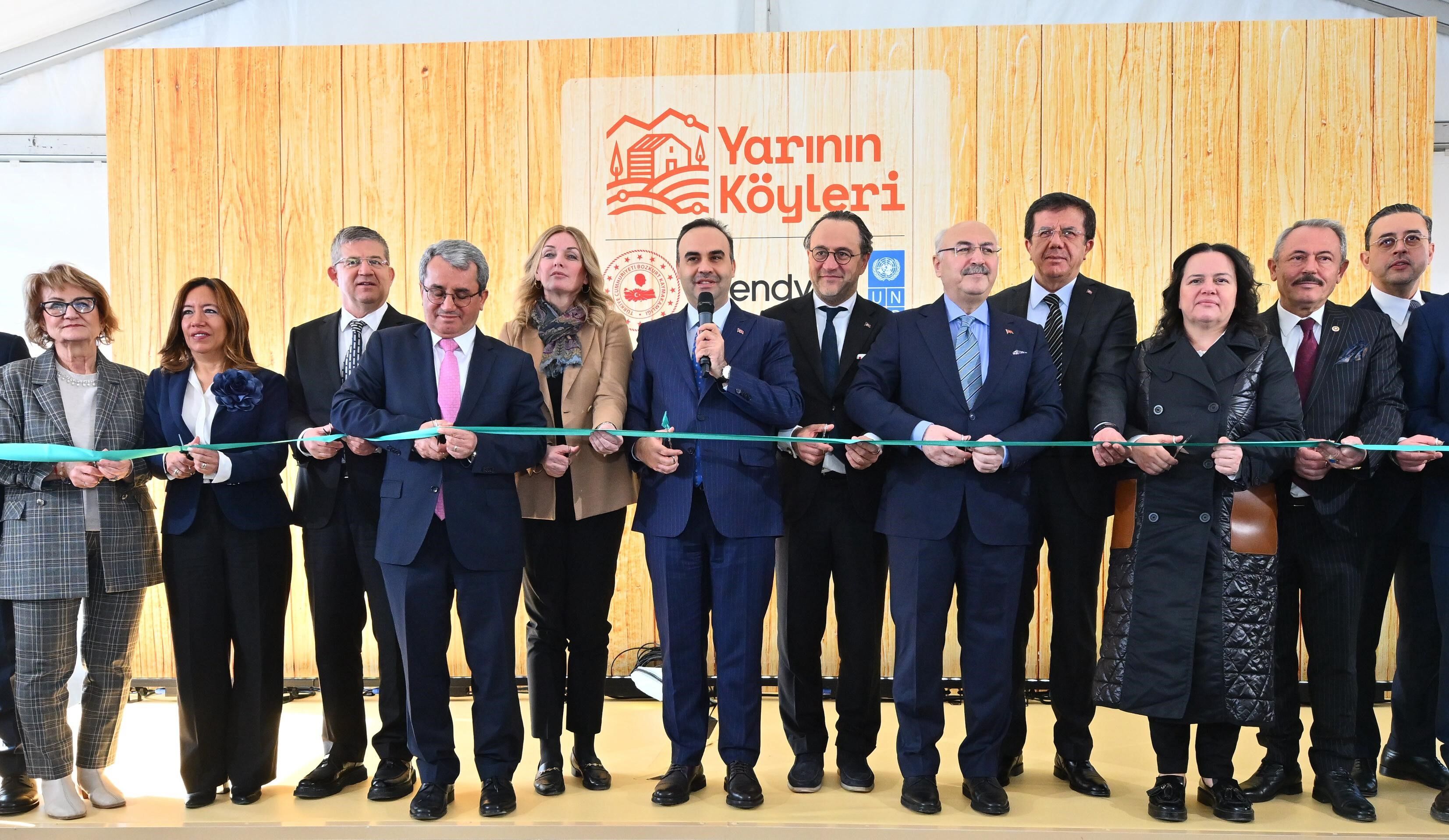 Bakan Kacır Bozkurt'ta! Yarının Köyleri'nin Beşinci Durağı Denizli İnceler Oldu.. (1)