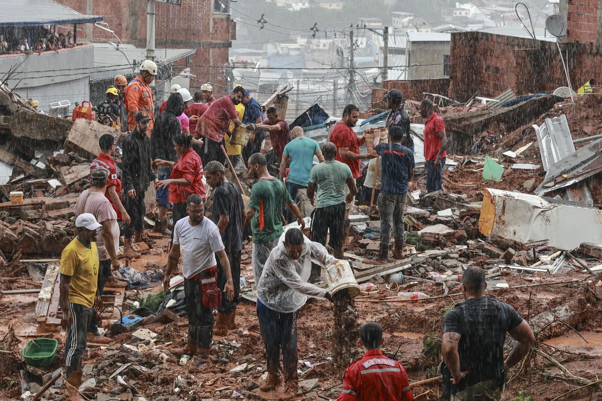 Brezilya'daki Selde Onlarca Can Kaybı! (2)