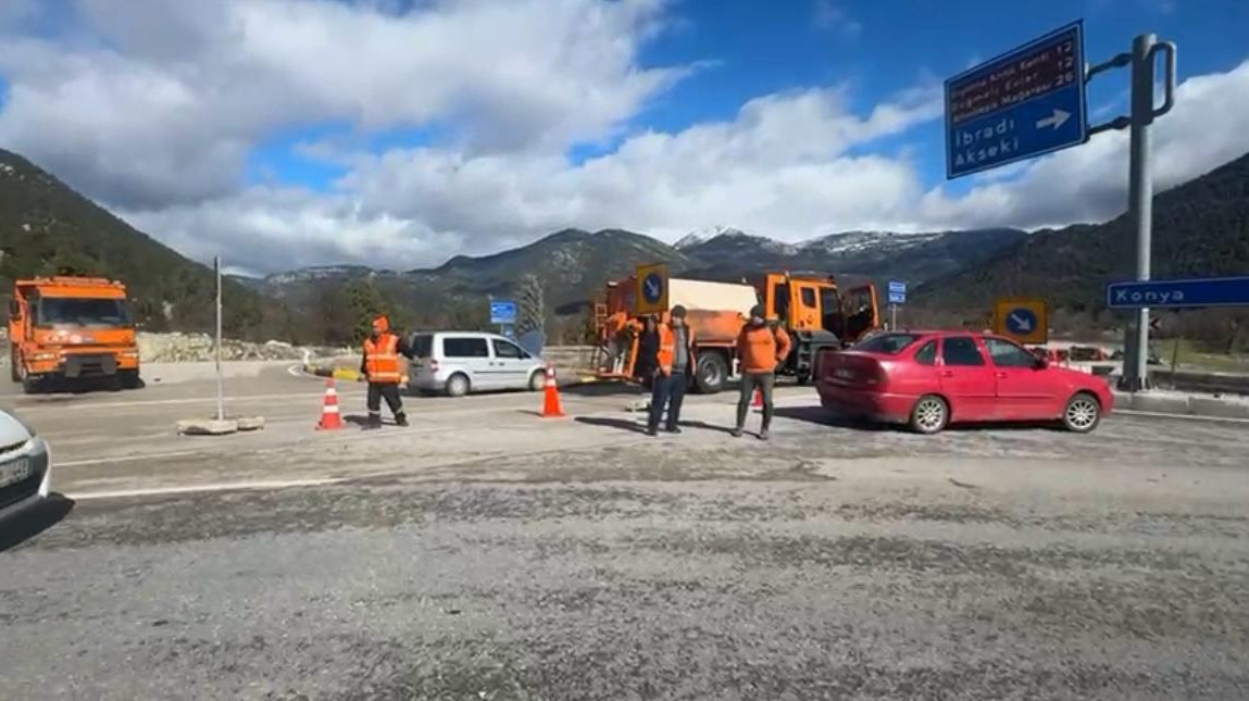 Denizli Haber Antalya Yol (2)