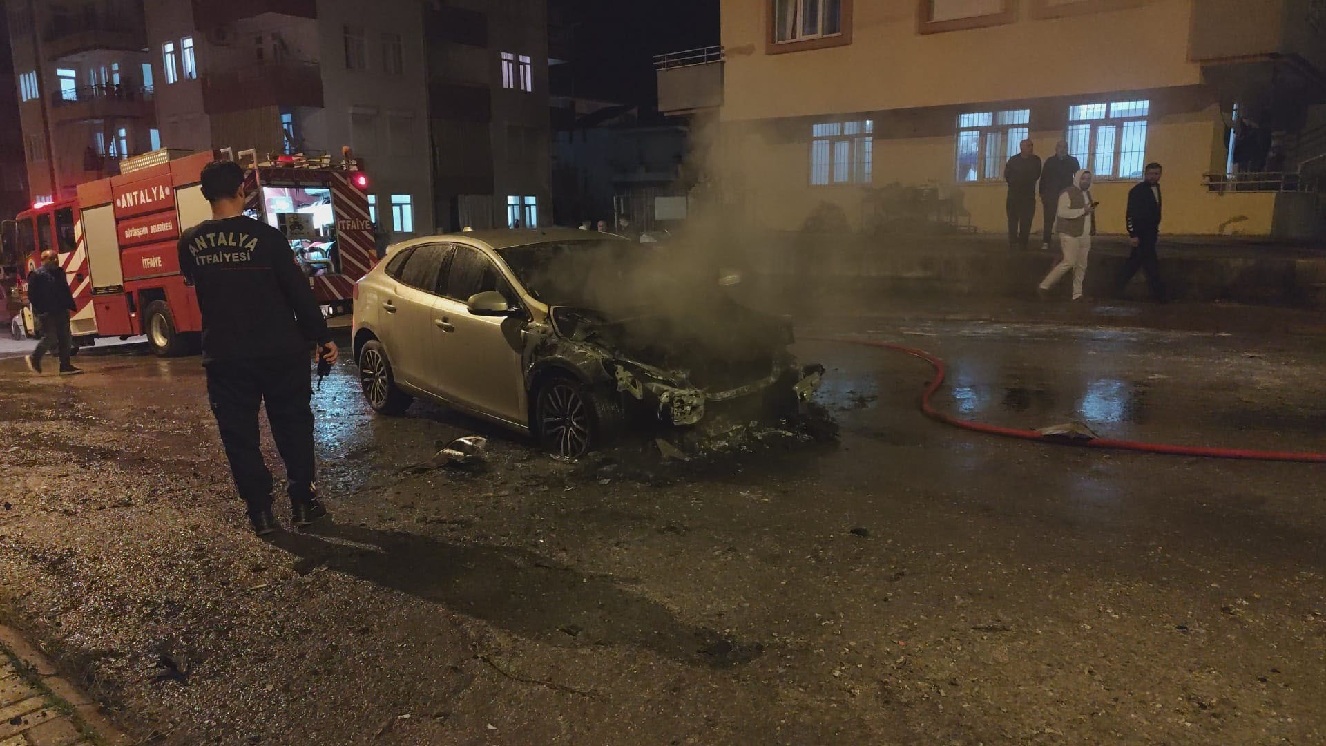 Denizli Haber Araç Yanması (1)