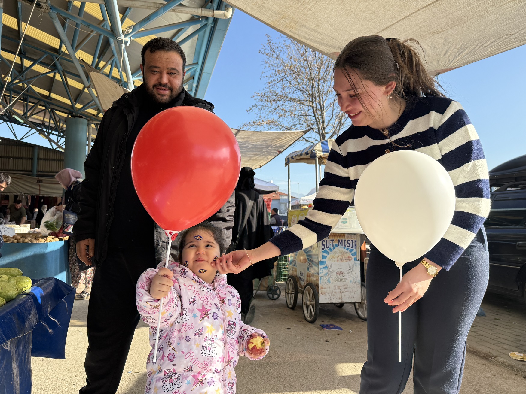 Denizli Haber Denizli Büyükşehir Pazaryerlerinde Halkın Nabzını Tutuyor (3)