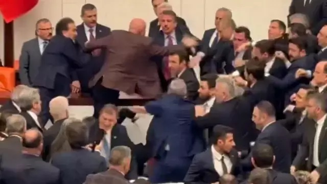 Denizli Haber Meclis Kavga1