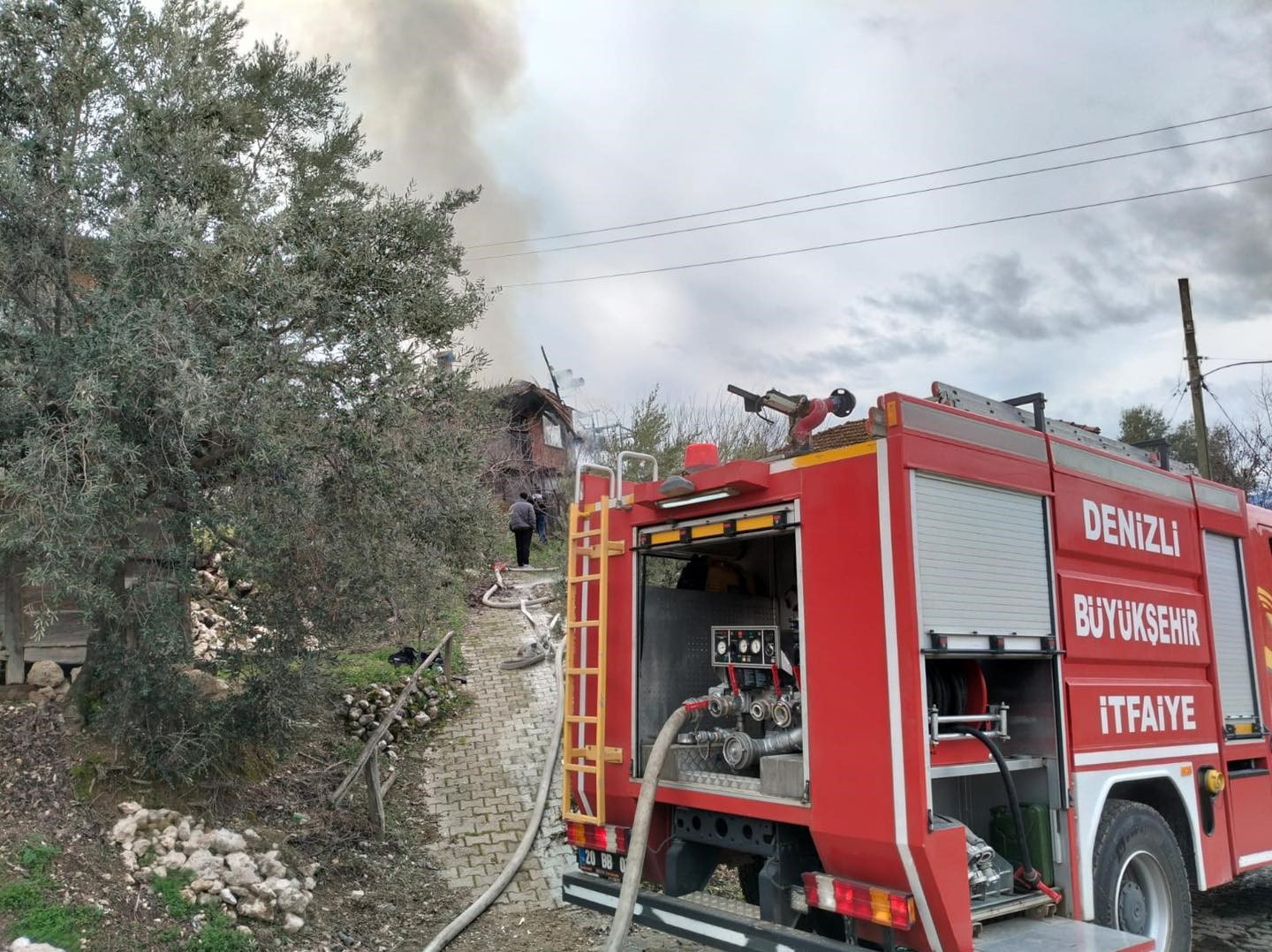 Denizli Kale’de Ev Yangını! (2)