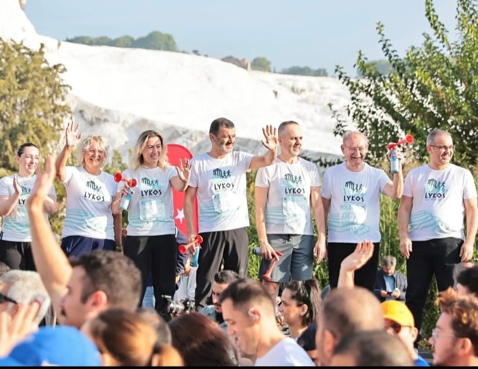 Deni̇zli̇; Lykos Yari Maratonu İle Barselona’da, Dünya Vi̇tri̇ni̇’nde! (13)