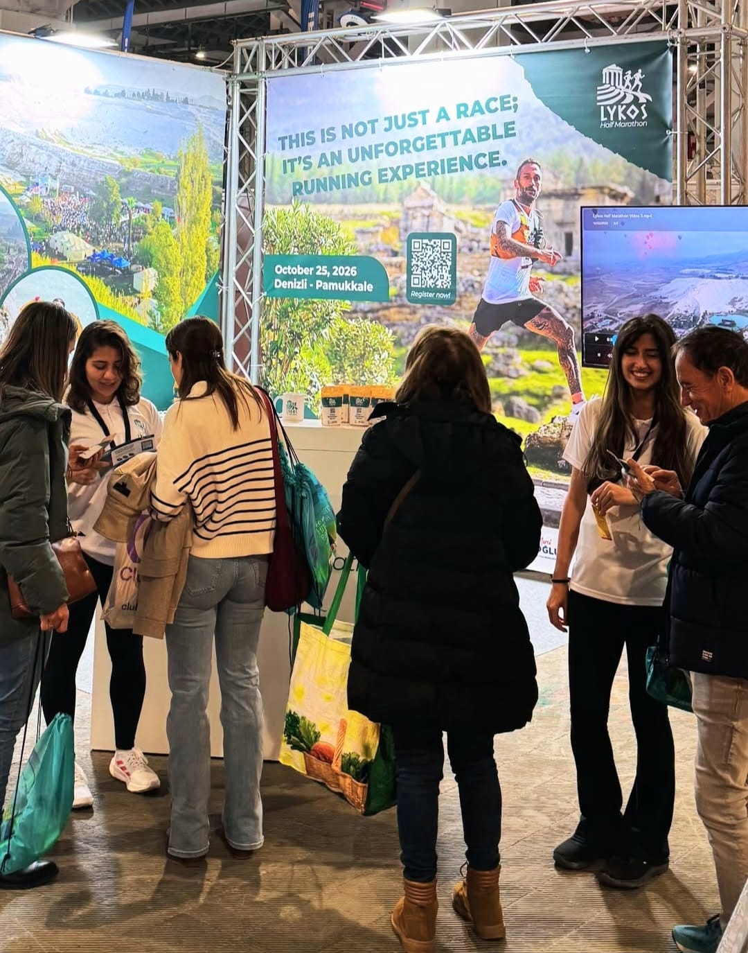 Deni̇zli̇; Lykos Yari Maratonu İle Barselona’da, Dünya Vi̇tri̇ni̇’nde! (3)