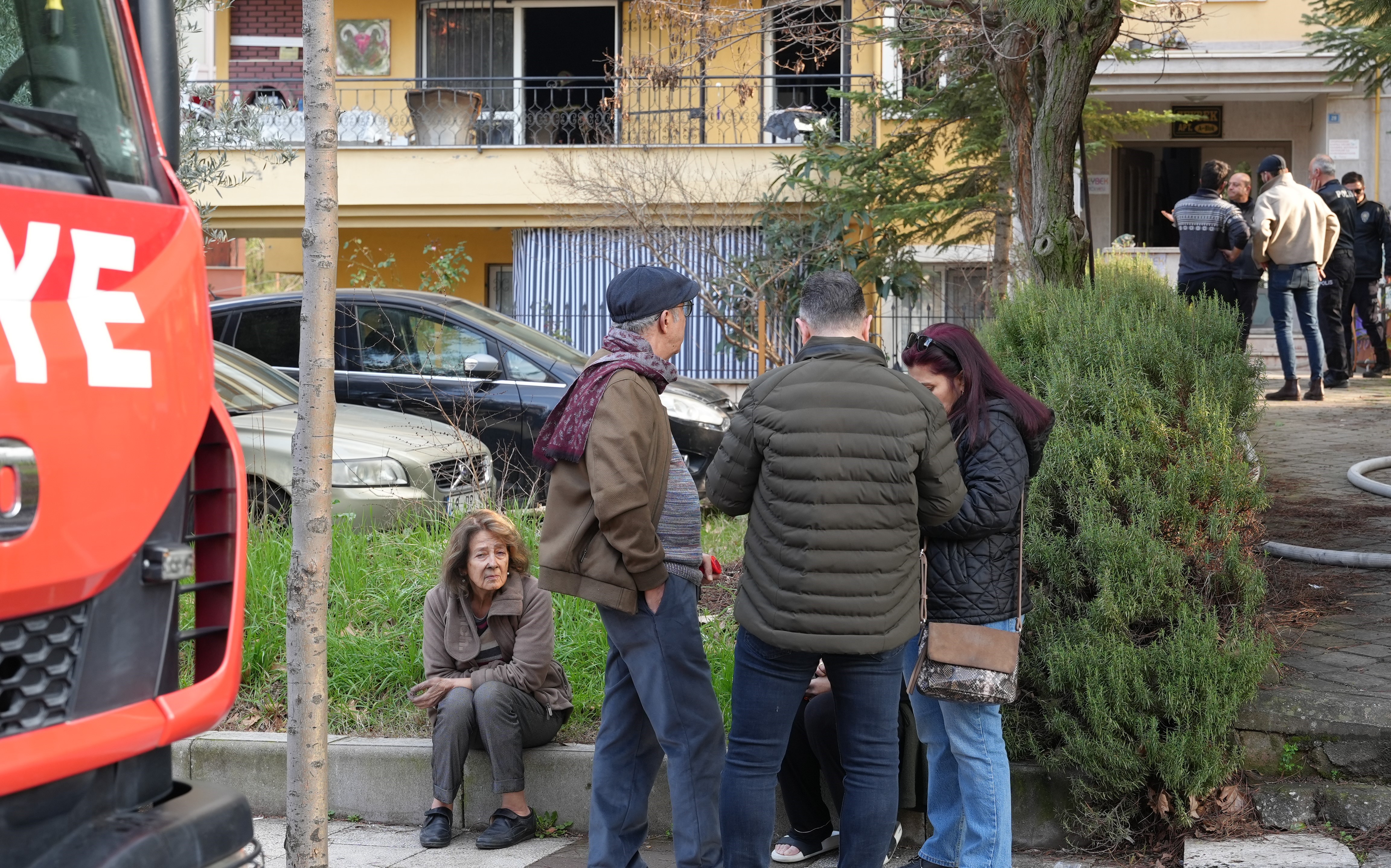 Denizli’de Apartman Dairesindeki Yangın Korkuttu! (5)