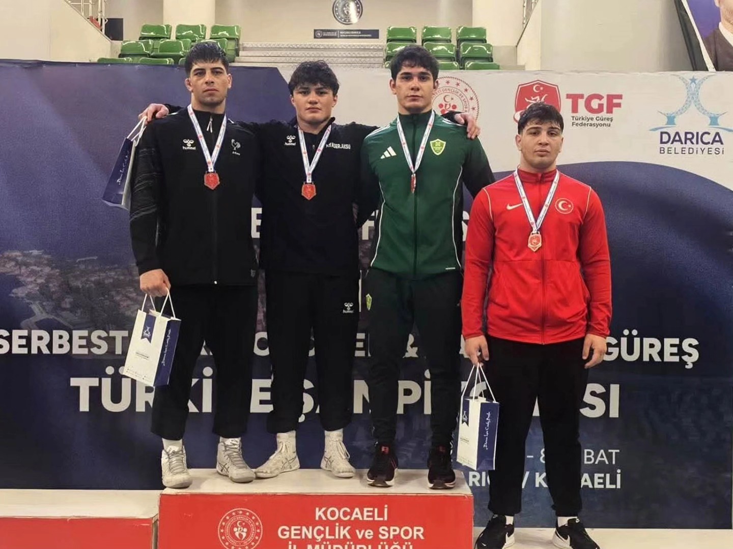 Deni̇zli̇'ni̇n Genç Pehli̇vanlari Mi̇nderi̇ Ti̇tretti̇ (5)