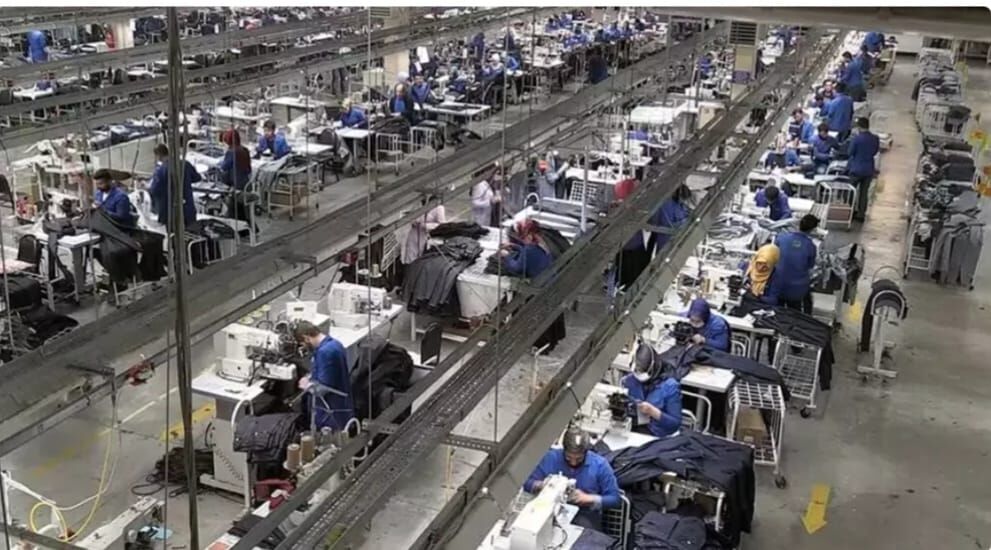 Dünya Savaşi Deği̇l, Trump Savaşi! Savaş Sinirda Deği̇l Ekonomi̇de Hi̇ssedi̇li̇r! (1)