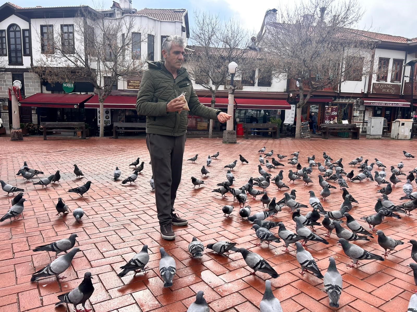 Epstein'e Benzetilen Adam Çareyi Ankara'ya Taşınmakla Buldu (1)